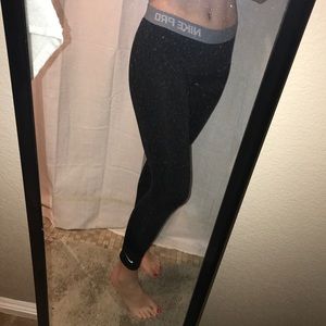 Nike pro workout leggings